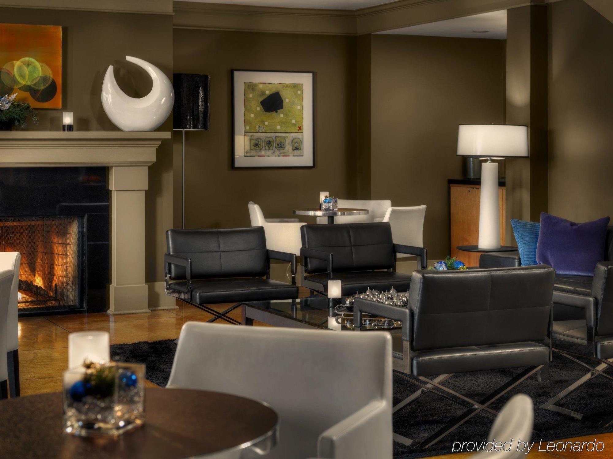 Hotel Arts Kensington YYC Restaurace fotografie
